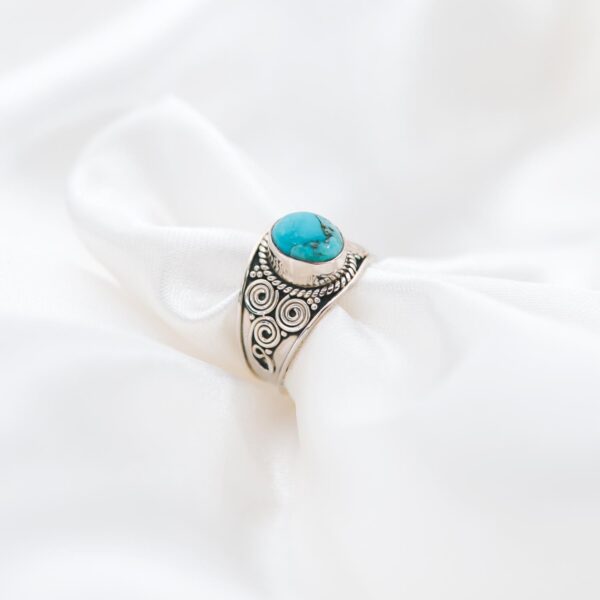 Turquoise Silver Ring - Image 2