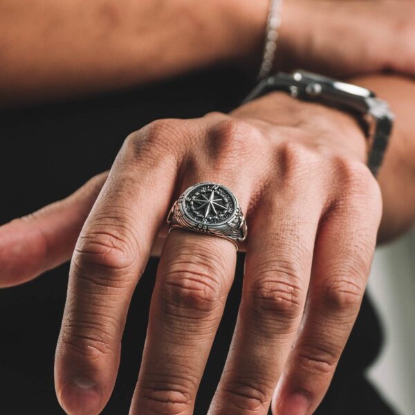 sterling silver 925 men unisex ring with compass and anchor on the sides