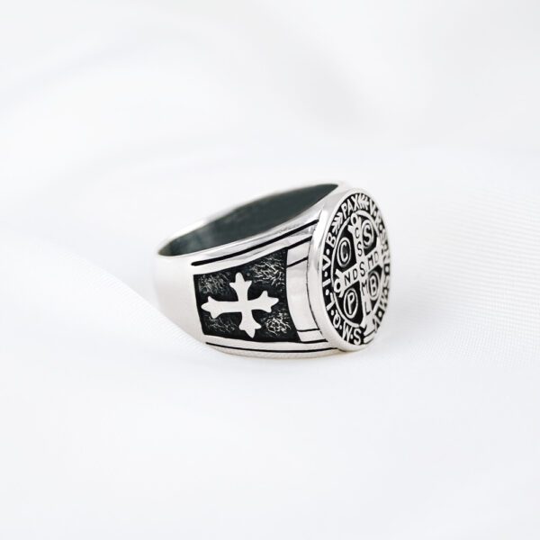 Saint Benedict Christian Cross Knights Templar Biblical Holy Symbol Mens Sterling Silver 925 Ring