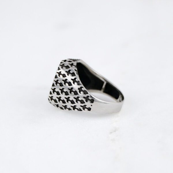 Onyx Stone 'Bipolar' Design Silver Ring - Image 3