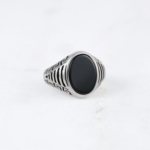 Oval Onyx Stone with Meander Design - Image 2