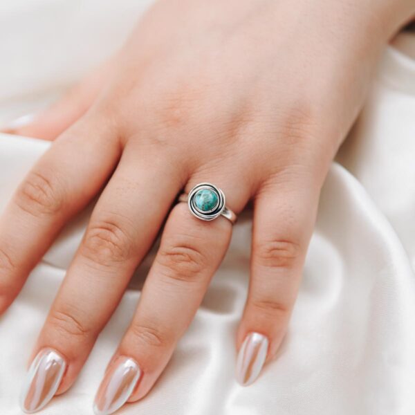 Turquoise Round Sterling Silver Ring - Image 2