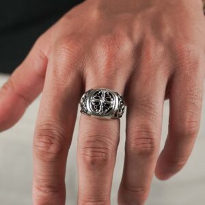 Vintage-style Cross Sterling Silver Ring